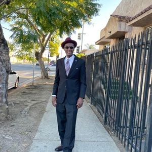 Meet your Posher, Robert